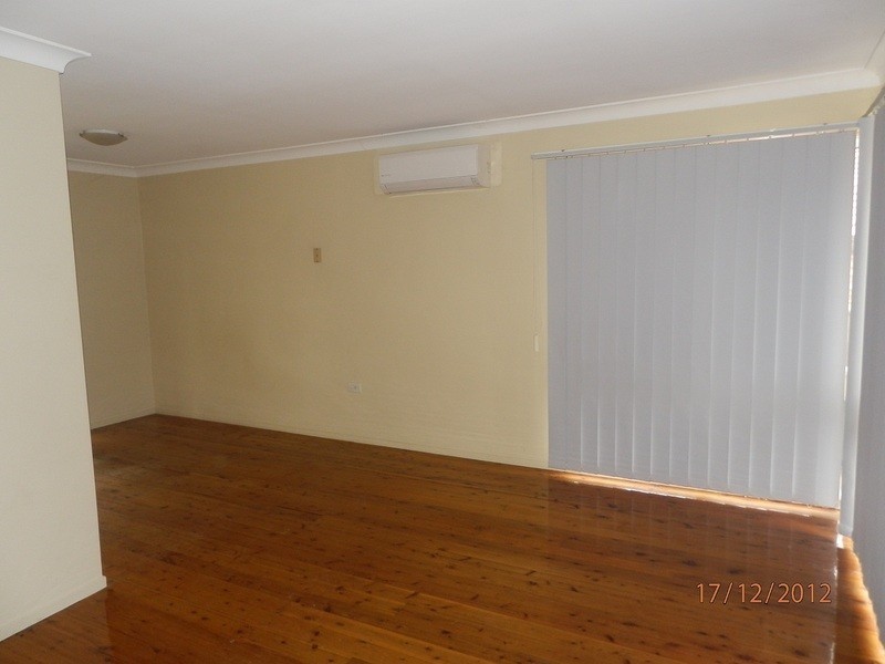 10 Brigalow Avenue, Casula NSW 2170