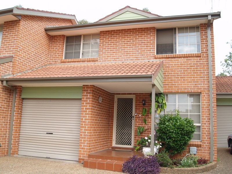 2/24 Gunsynd Avenue, Casula NSW 2170