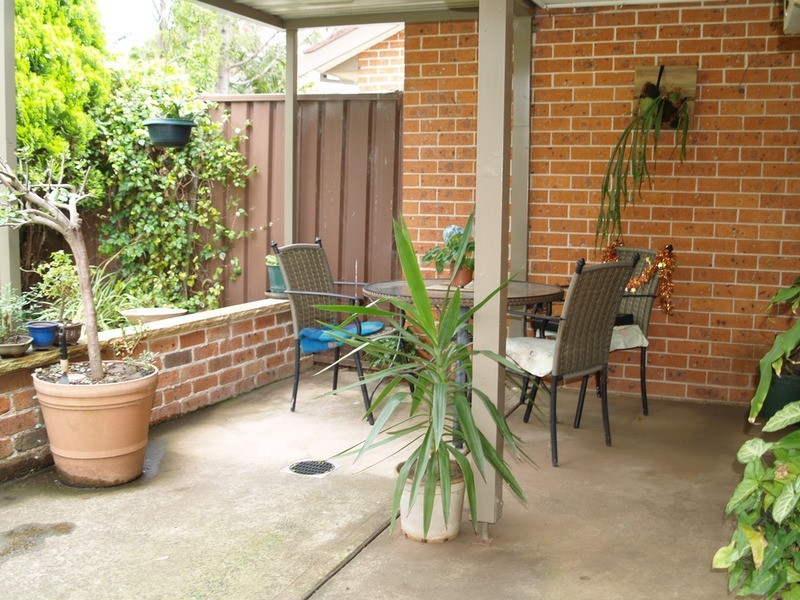 2/24 Gunsynd Avenue, Casula NSW 2170