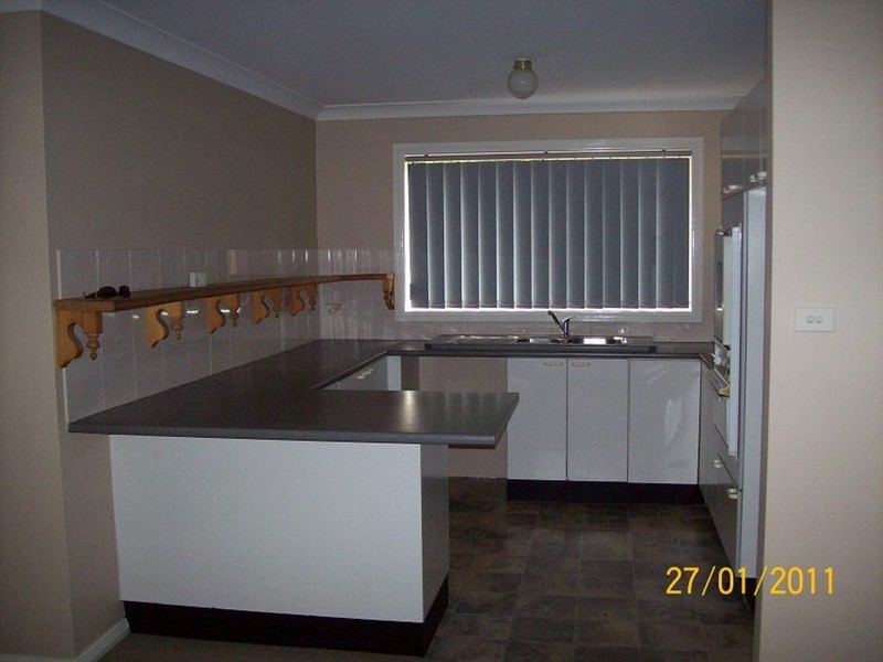 16B Niland Way, Casula NSW 2170