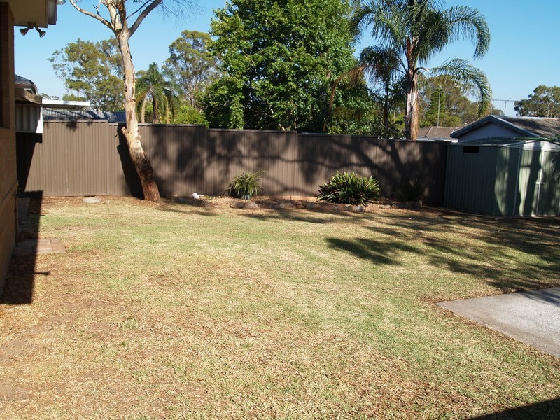 18 Bligh Avenue, Lurnea NSW 2170