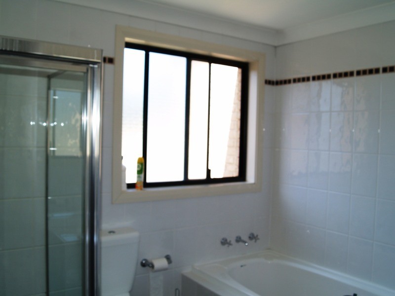 2/4-6 Blackwood Avenue, Casula NSW 2170