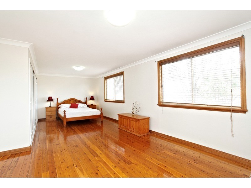 29 Jacaranda Crescent, Casula NSW 2170