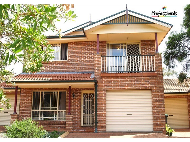 2/10-12 Doomben Close, Casula NSW 2170