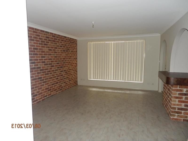 6 Carbine Close, Casula NSW 2170