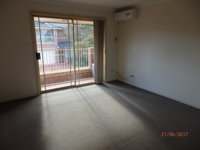10/182-184 Leacocks Lane, Casula NSW 2170
