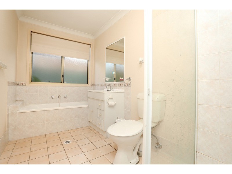 3 Erin Place, Casula NSW 2170
