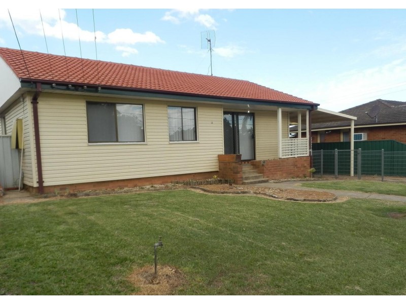 6 Compton Avenue, Lurnea NSW 2170