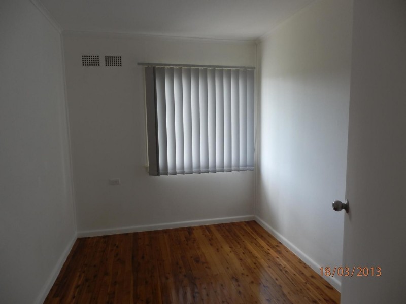 6 Compton Avenue, Lurnea NSW 2170