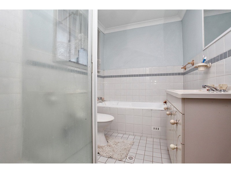 1/13-15 Carnation Avenue, Casula NSW 2170