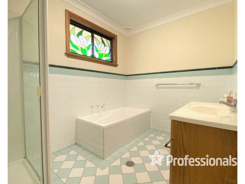 29 Jacaranda Crescent, Casula NSW 2170