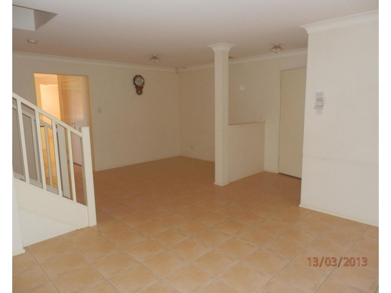 8B Natalie Close, Casula NSW 2170