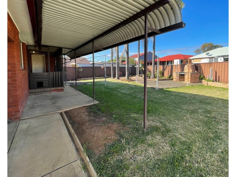 16 Gibson Avenue, Casula NSW 2170