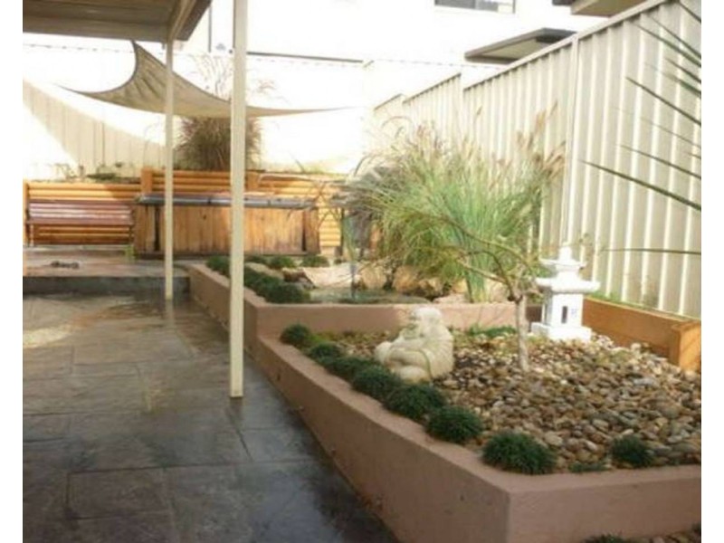 10 Lindsay Street, Casula NSW 2170