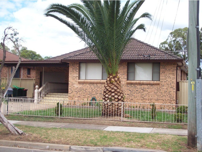 42 Graham Avenue, Casula NSW 2170