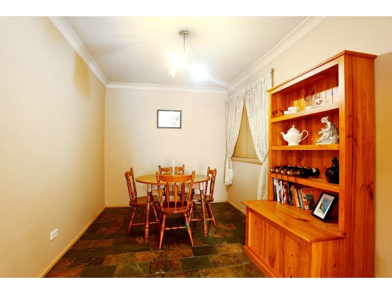 10 Fitzpatrick Crescent, Casula NSW 2170