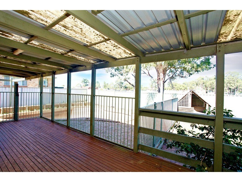 10 Fitzpatrick Crescent, Casula NSW 2170