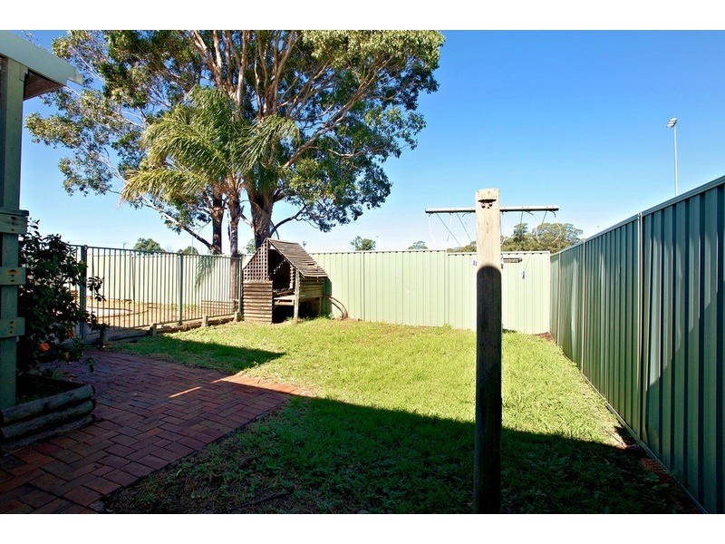 10 Fitzpatrick Crescent, Casula NSW 2170