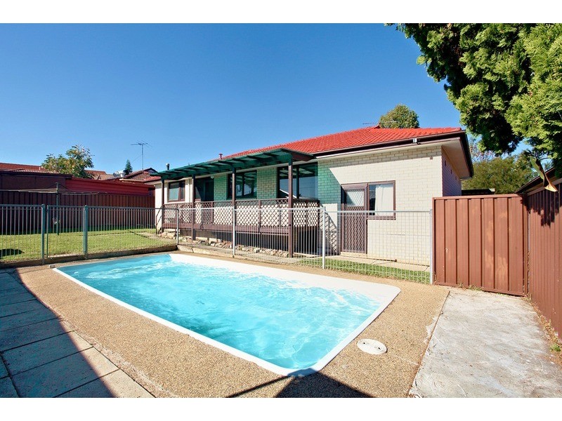 58 Jacaranda Crescent, Casula NSW 2170