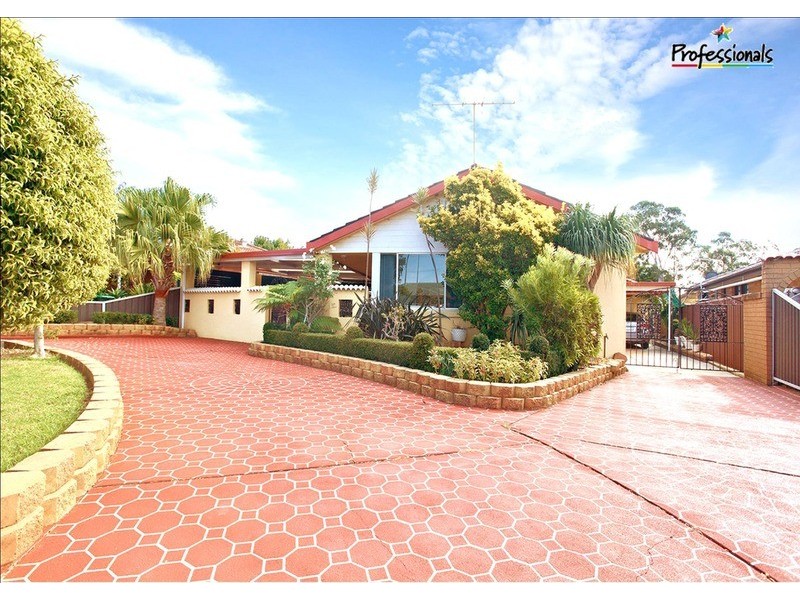 19  Ironbark Avenue, Casula NSW 2170