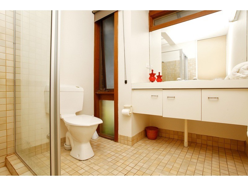 25 Holland  Crescent, Casula NSW 2170