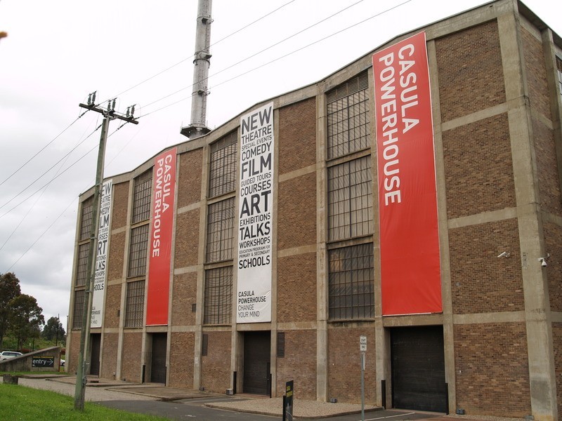 25 Holland  Crescent, Casula NSW 2170