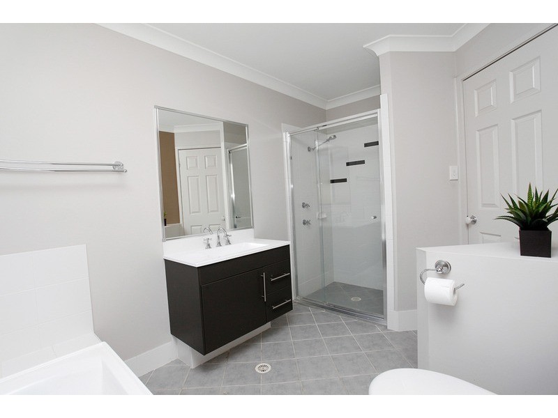 43 Stansmore Avenue, Prestons NSW 2170