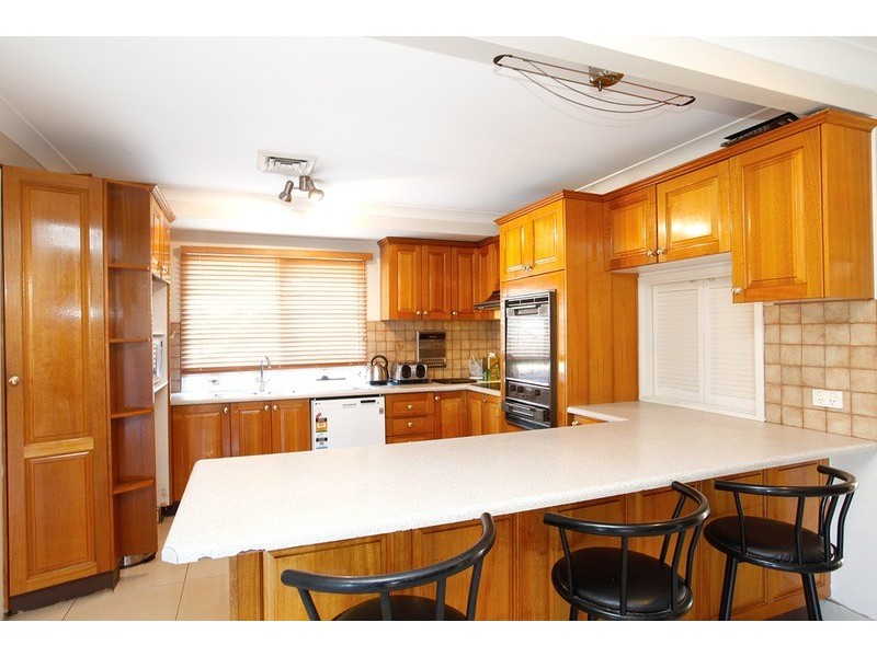 21 Carbine Close, Casula NSW 2170