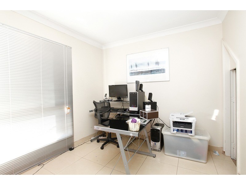 21 Carbine Close, Casula NSW 2170