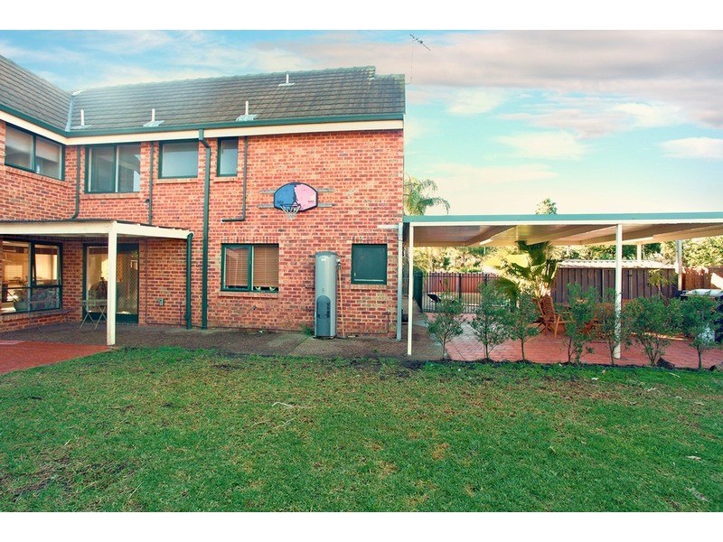 21 Carbine Close, Casula NSW 2170