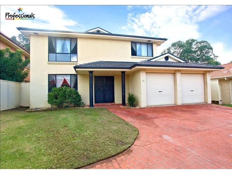 27 Hilton Crescent, Casula NSW 2170