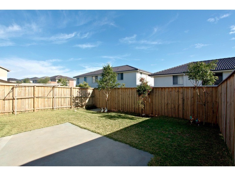 15 Grenada Road, Glenfield NSW 2167