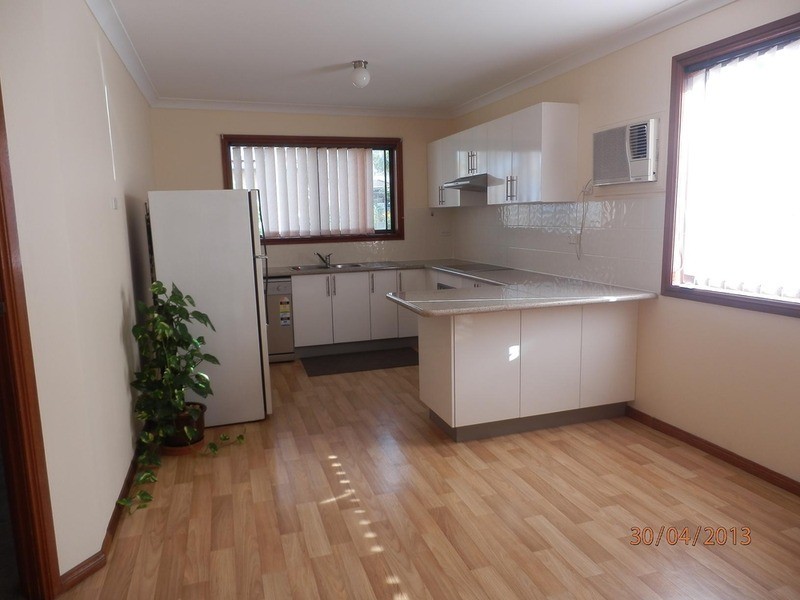 6 Buckland Road, Casula NSW 2170