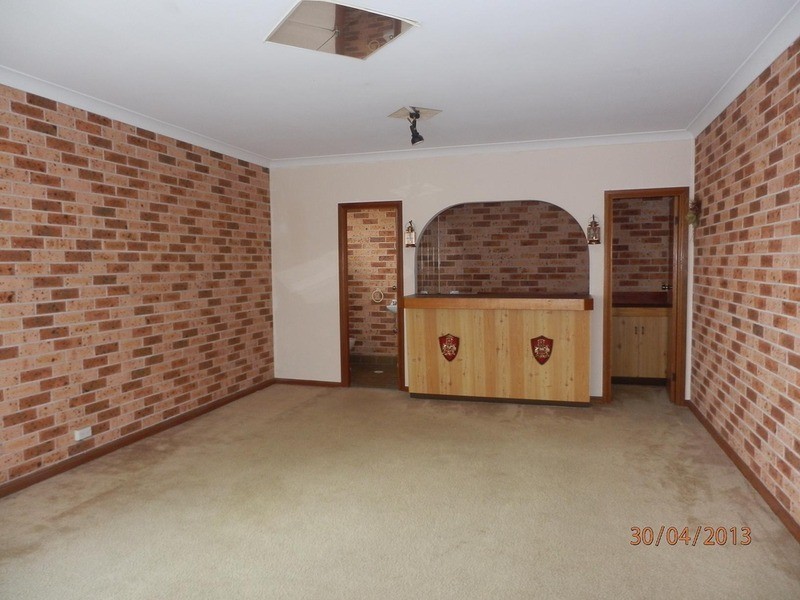 6 Buckland Road, Casula NSW 2170