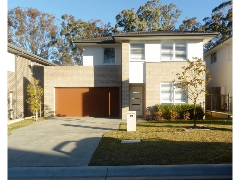 19 Boddingtons Road, Glenfield NSW 2167