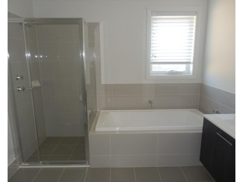 19 Boddingtons Road, Glenfield NSW 2167
