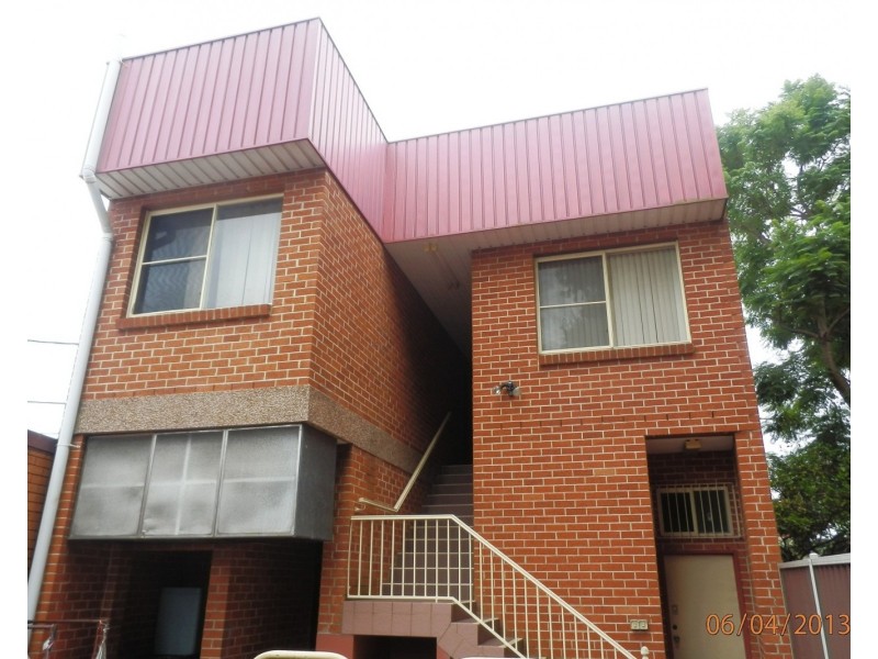 2/72 Railway Parade, Glenfield NSW 2167