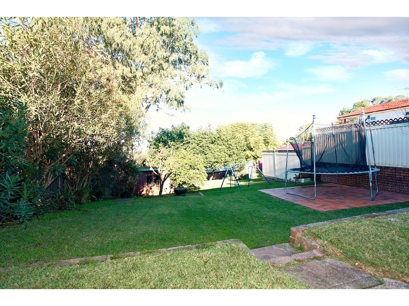 40 Canberra Avenue, Casula NSW 2170