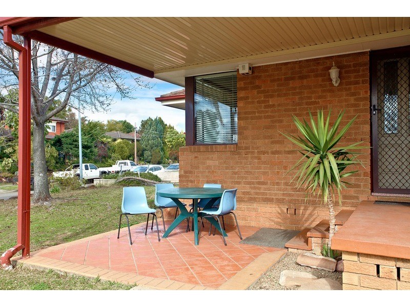 1 Simone  Crescent, Casula NSW 2170