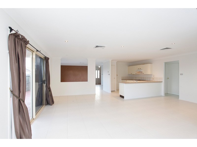 11 Termeil Place, Prestons NSW 2170