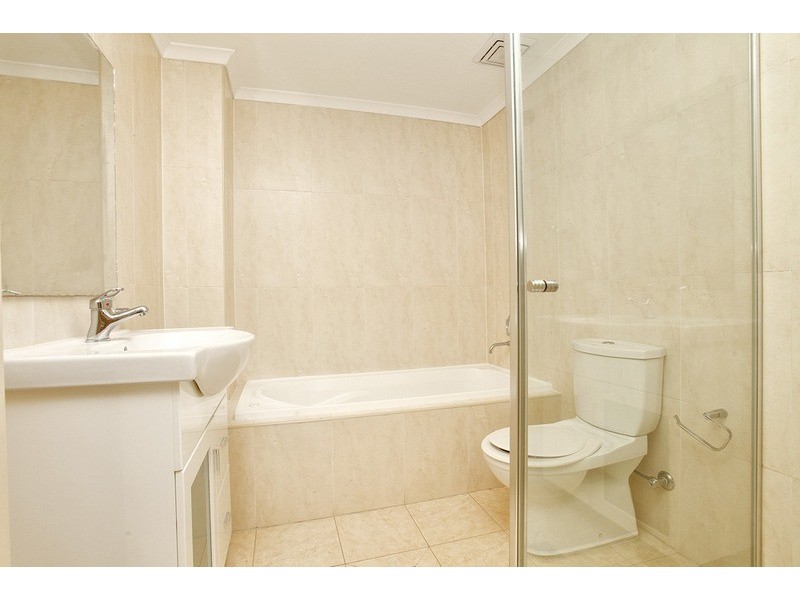 9/8-10 Lachlan  Street, Liverpool NSW 2170