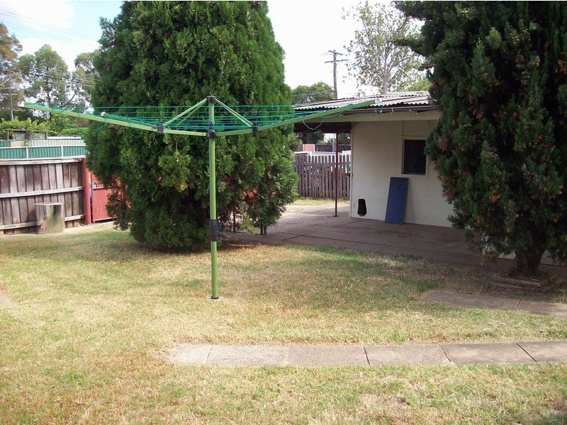 4 Fassifern Place, Cartwright NSW 2168