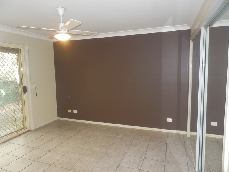 2/8 Doncaster Avenue, Casula NSW 2170