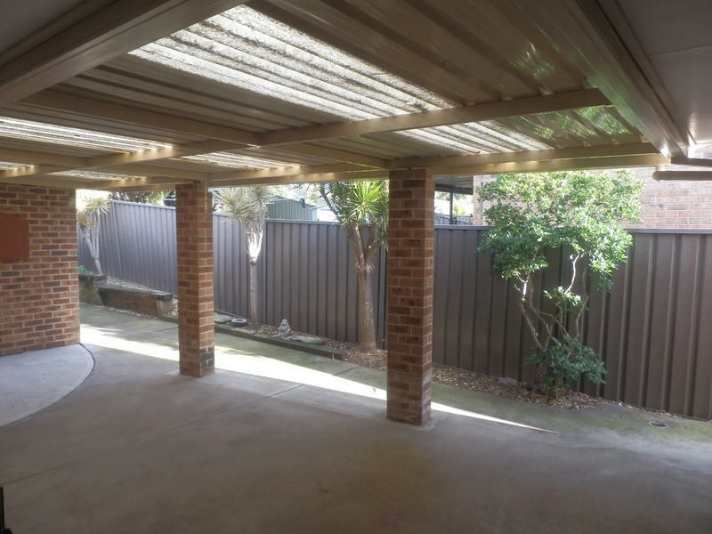 2/8 Doncaster Avenue, Casula NSW 2170