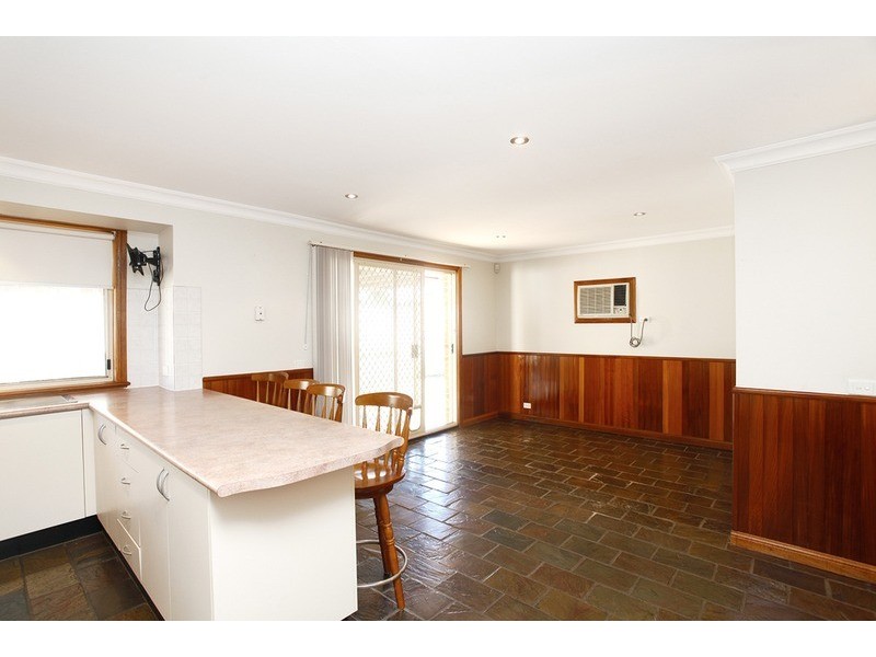 15 Tamworth Crescent, Hoxton Park NSW 2171