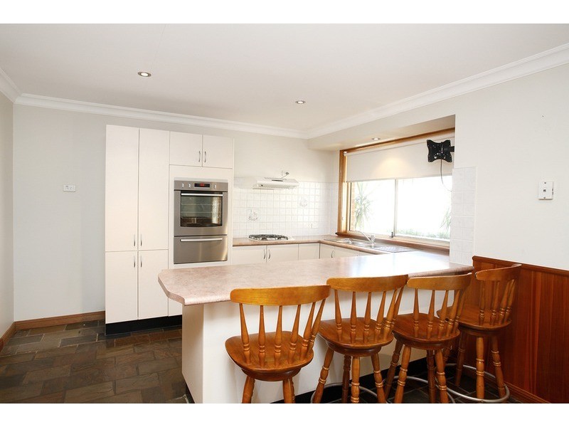 15 Tamworth Crescent, Hoxton Park NSW 2171