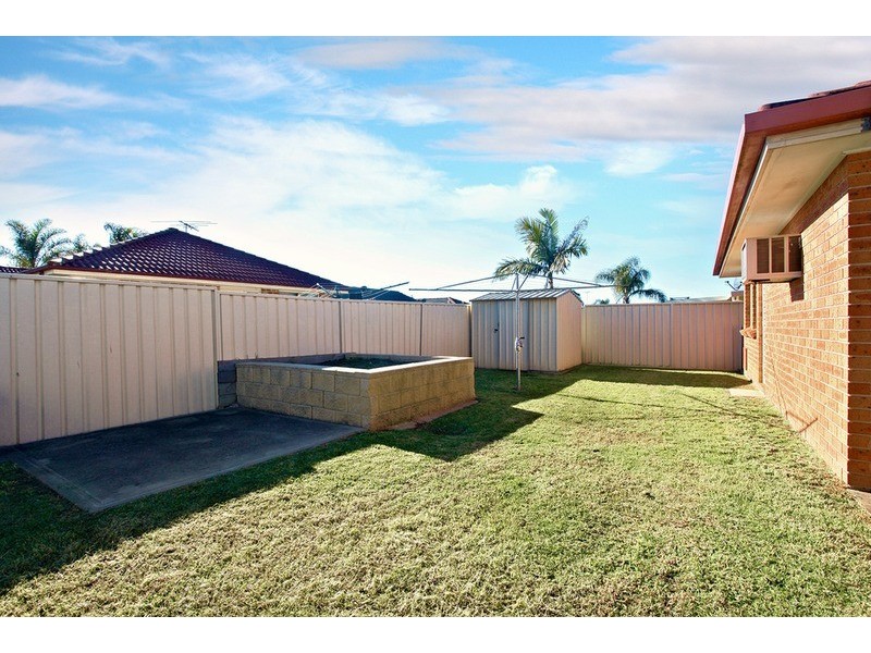 15 Tamworth Crescent, Hoxton Park NSW 2171