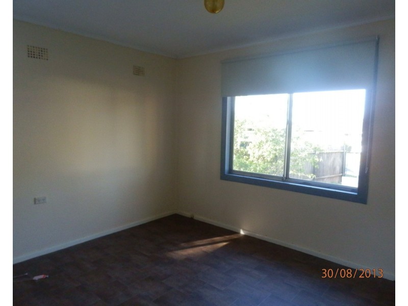 25 Frazer Avenue, Lurnea NSW 2170