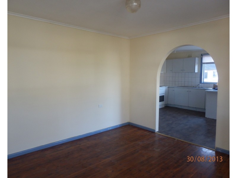 25 Frazer Avenue, Lurnea NSW 2170