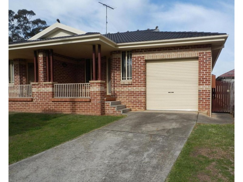 2/115 Saywell Road, Macquarie Fields NSW 2564
